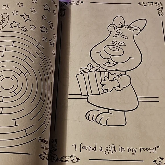 Pack of 3 kids Christmas books nwt - Picture 5 of 7